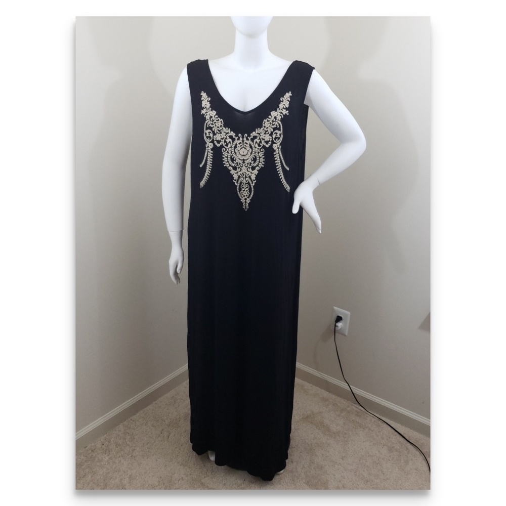 Maxi dress with scroll print
